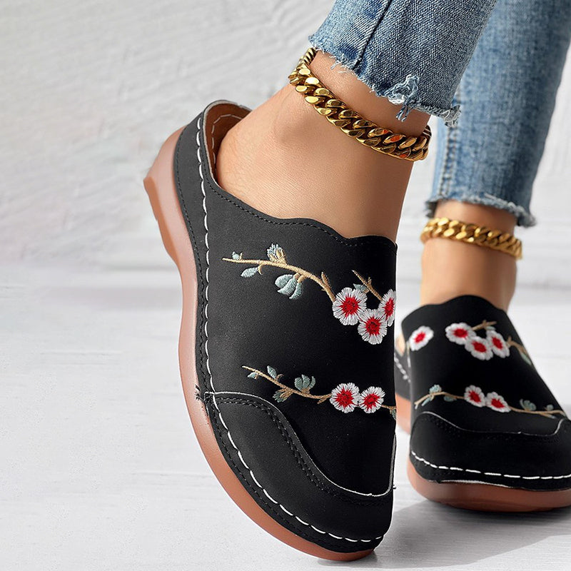 Bestickte Vintage-Blumen Hausschuhe EB
