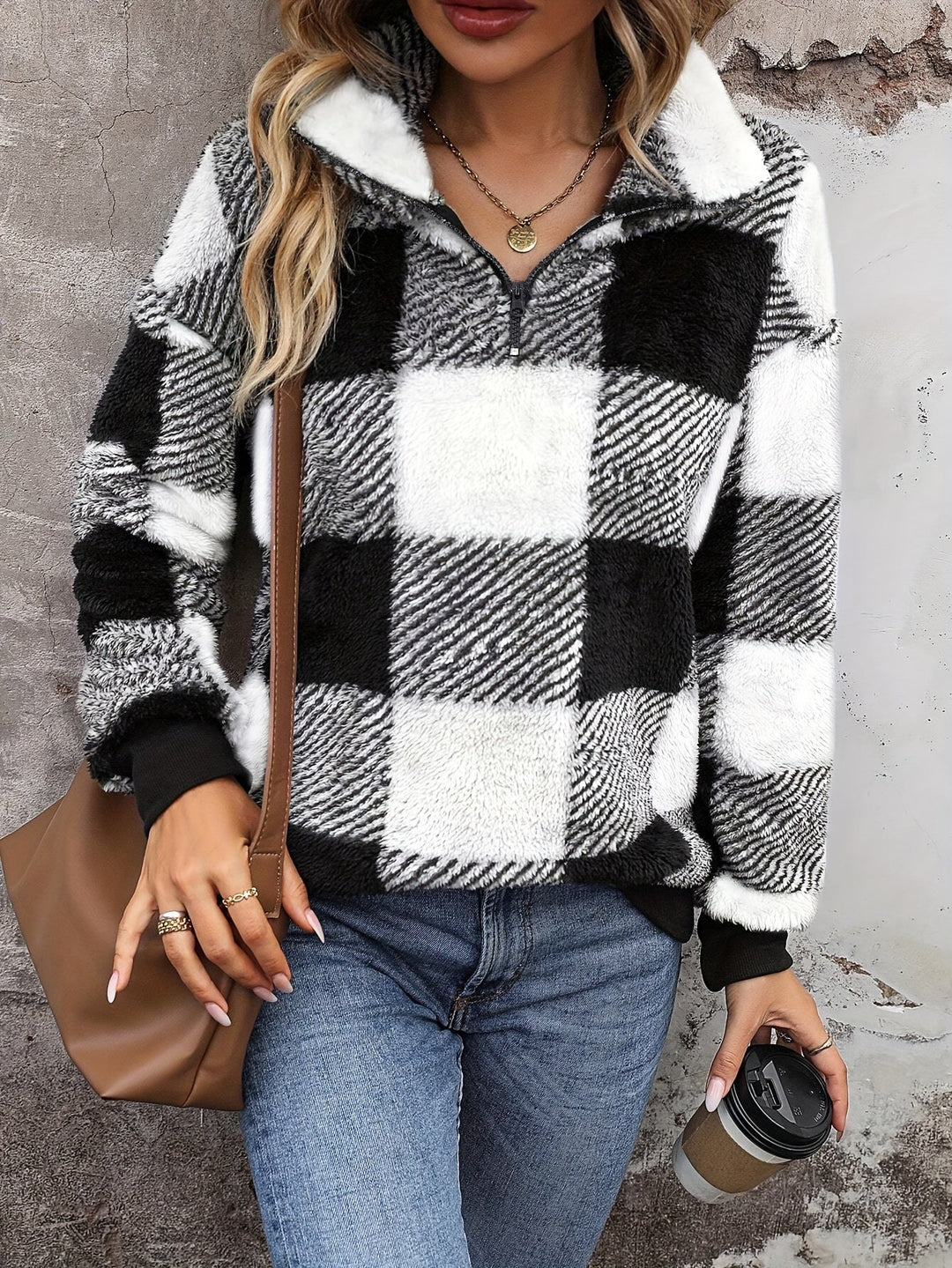 EB | Weicher Karierter Pullover mit Halbreißverschluss Polyester Komfort und Stil