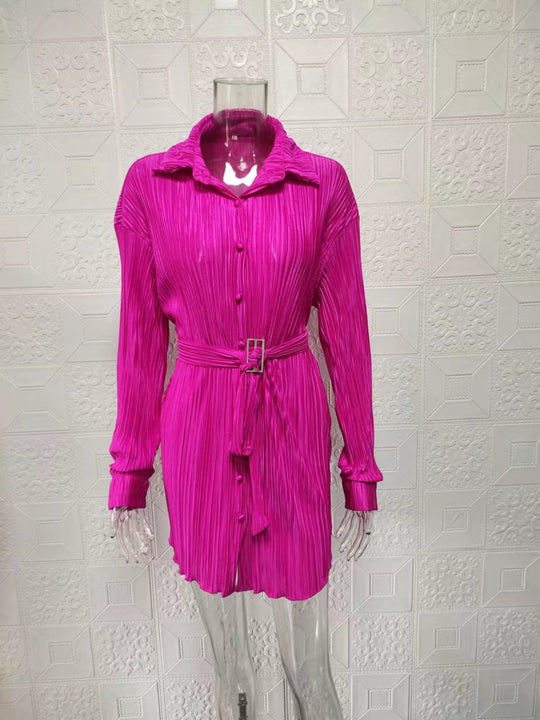 EB | Langärmeliges Kleid mit Schnürsenkeln und elastischer Taille