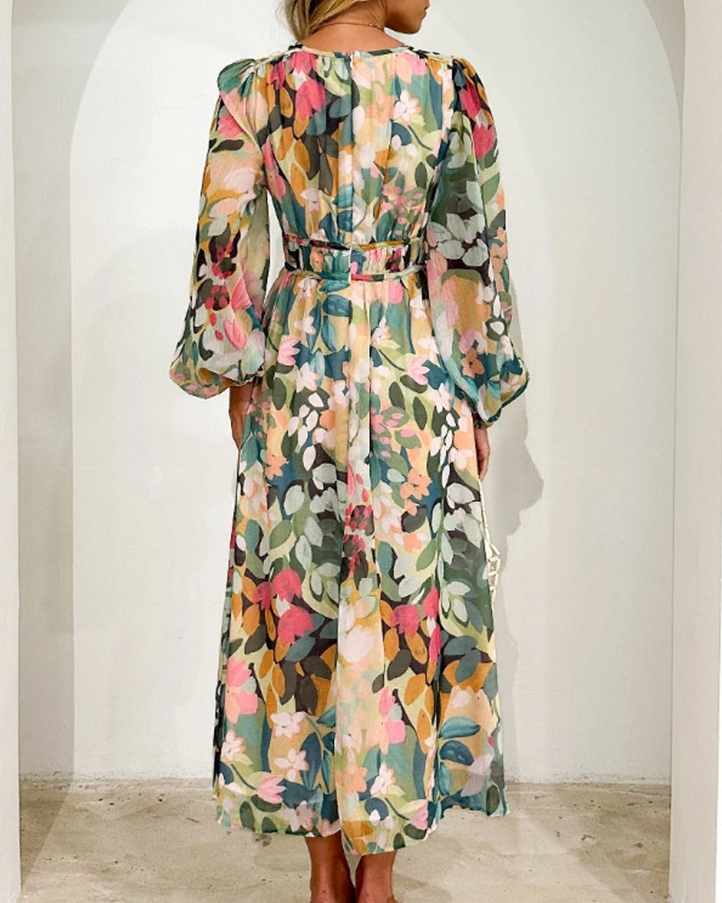 EB | Elegantes Kleid mit Blumendruck und V-Ausschnitt