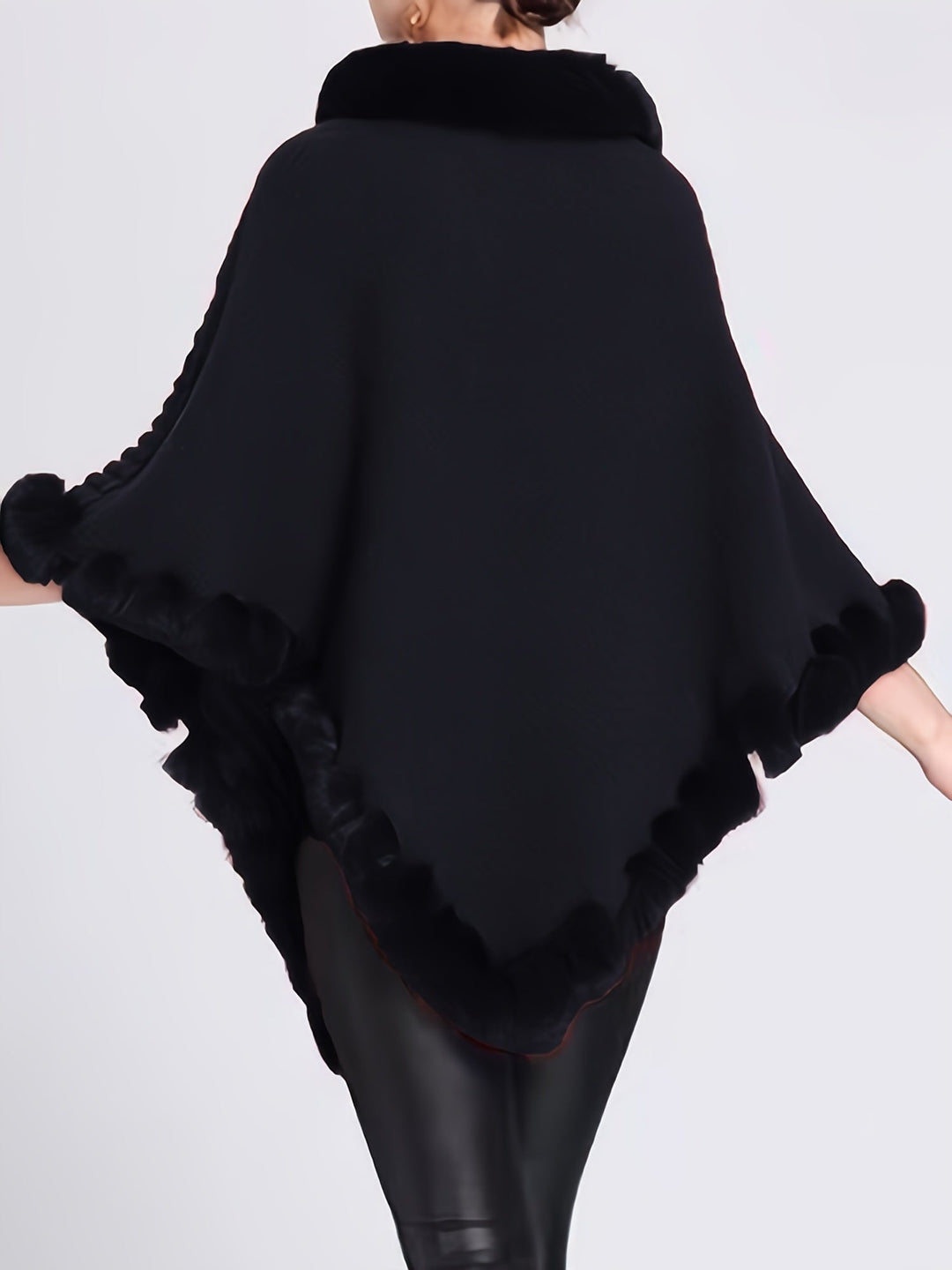 EB | Poncho mit Pelzdetails Acrylmix Elegante Struktur