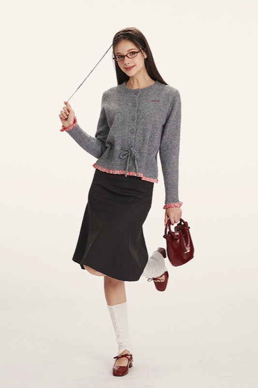 EB | Slim-Fit Strickjacke mit Einsätze-Design