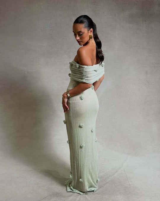 EB | Kleid mit Blumenschulter