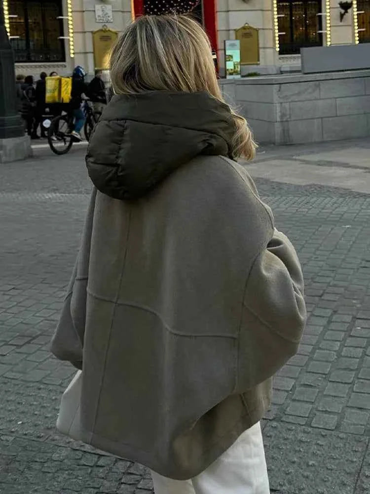 EB | Gemütliche Übergroße Gesteppte Kapuzenjacke