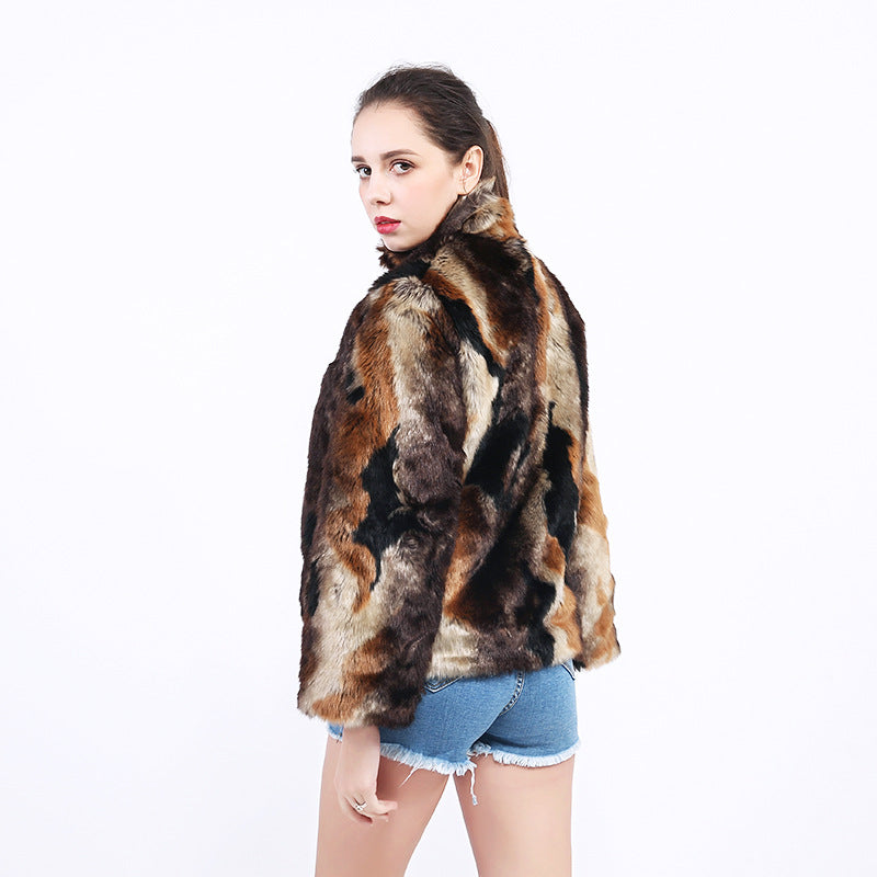 Damen Kunstpelzjacke mit hohem Kragen und modischem Design EB