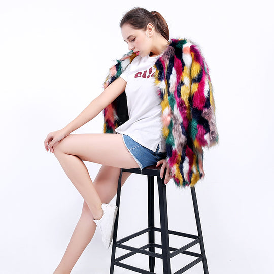 Damen Modische Kunstfelljacke mit auffälligem Design EB