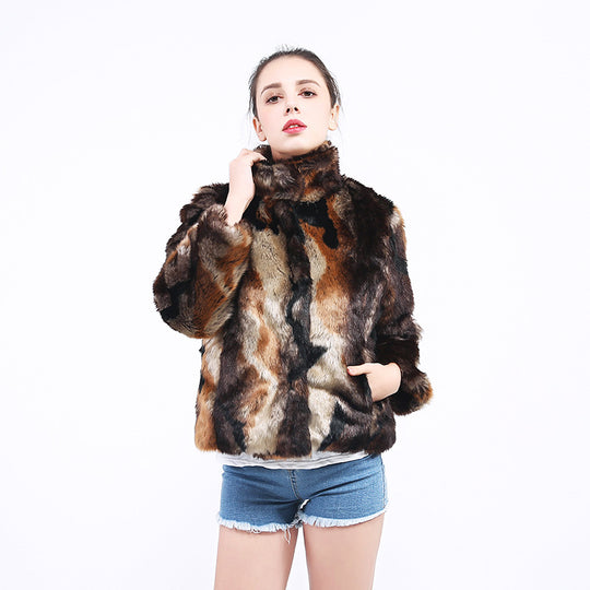 Damen Kunstpelzjacke mit hohem Kragen und modischem Design EB