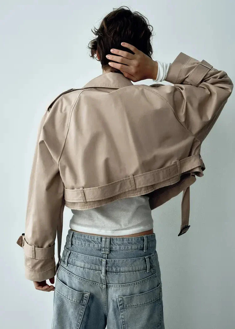 EB | Verkürzte Windbreaker-Jacke für Frauen