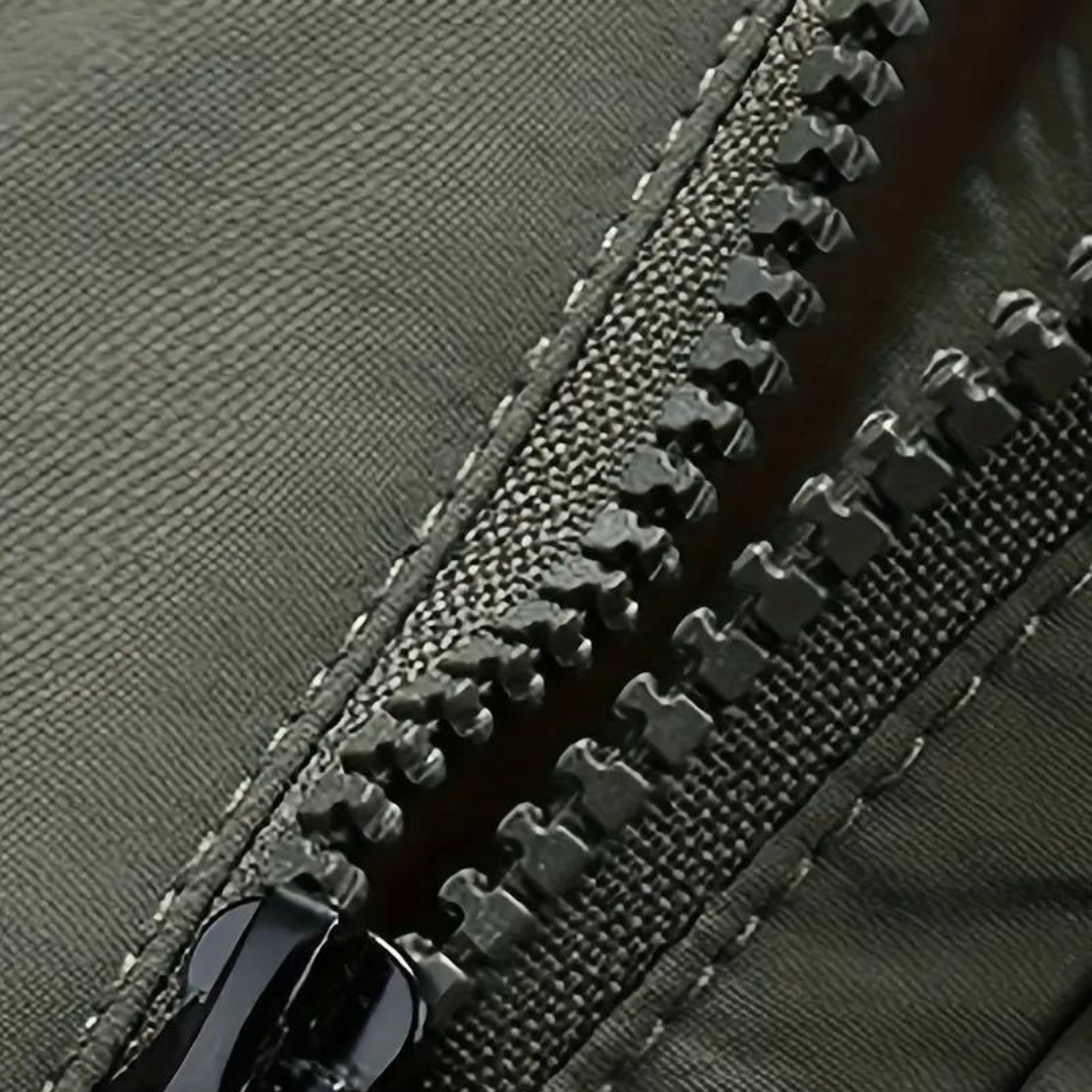 EB | Herren Outdoor-Jacke isoliert
