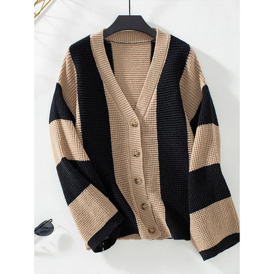 EB | Gestreifter Oversized-Strickcardigan