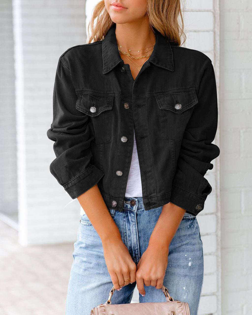 EB | Modische Jeansjacke mit Knöpfen und Taschen