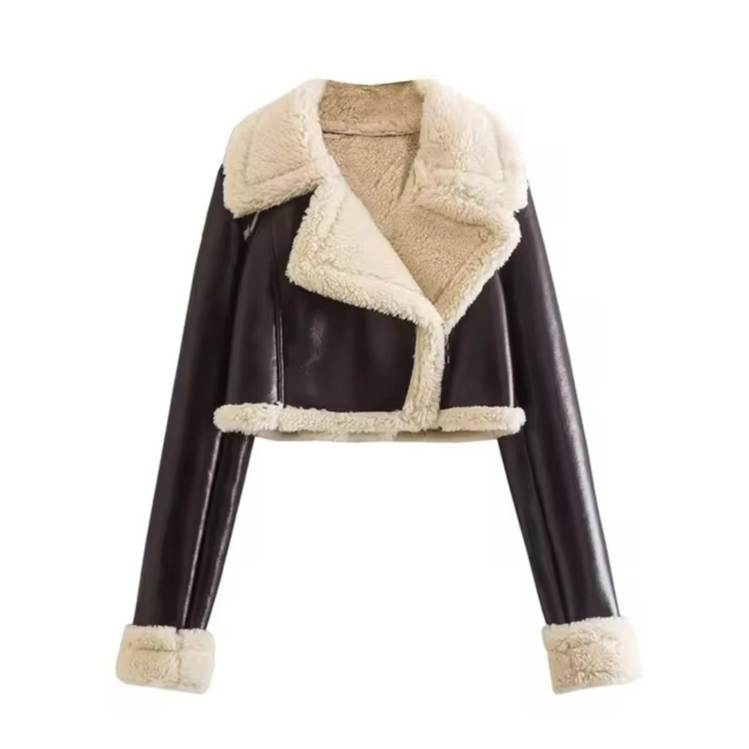 EB | Kurze Kunstlederjacke