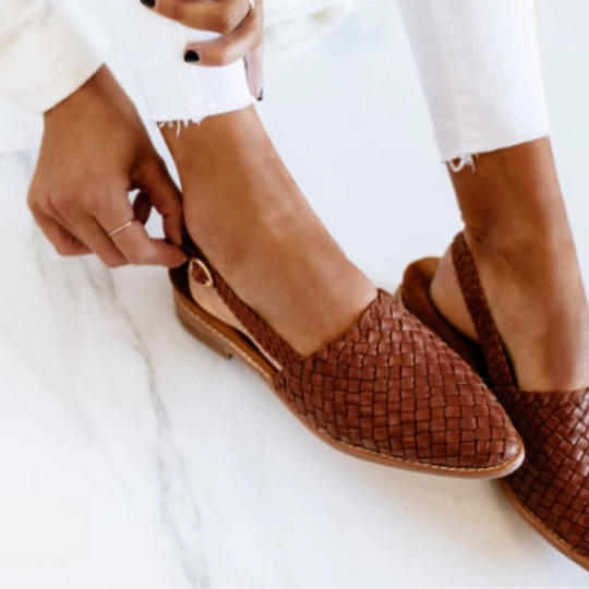 EB | Handgeflochtene Sandalen