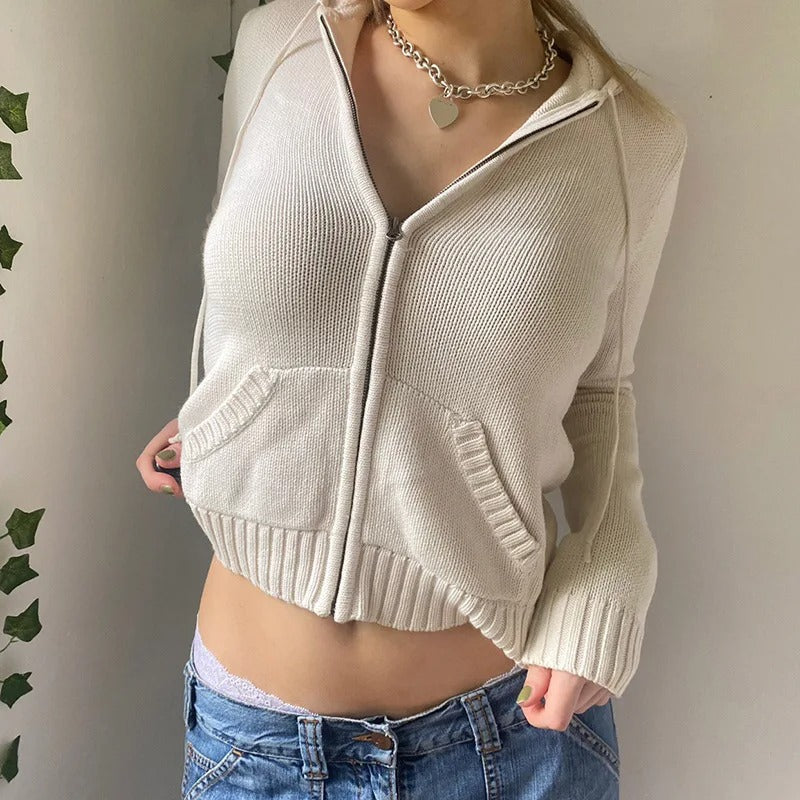 EB | Gemütlicher Kapuzenstrickcardigan mit Knopfleiste Vorne