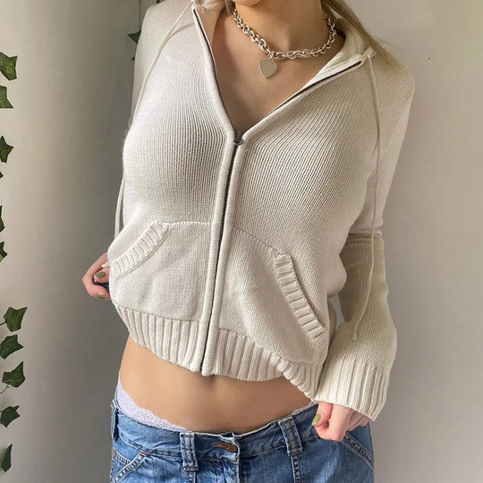 EB | Gemütlicher Kapuzenstrickcardigan mit Knopfleiste Vorne