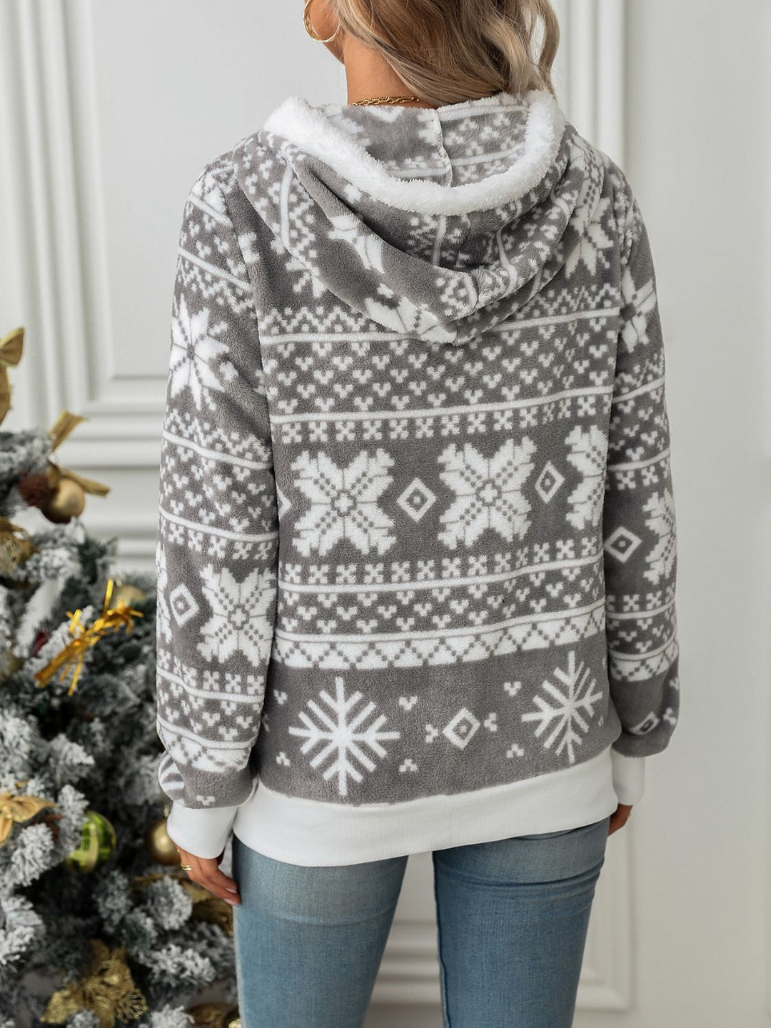 EB | Kapuzenshirt mit Schneeflocken und Kordelzug