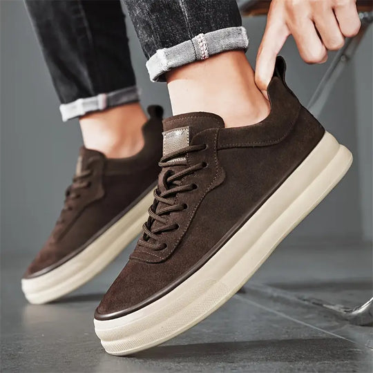 Low-Top Herrenschuhe EB