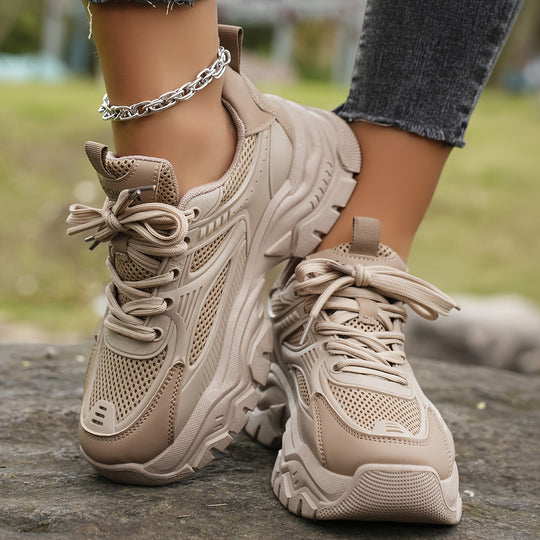 EB | Plateau Sneakers mit Modernem Look