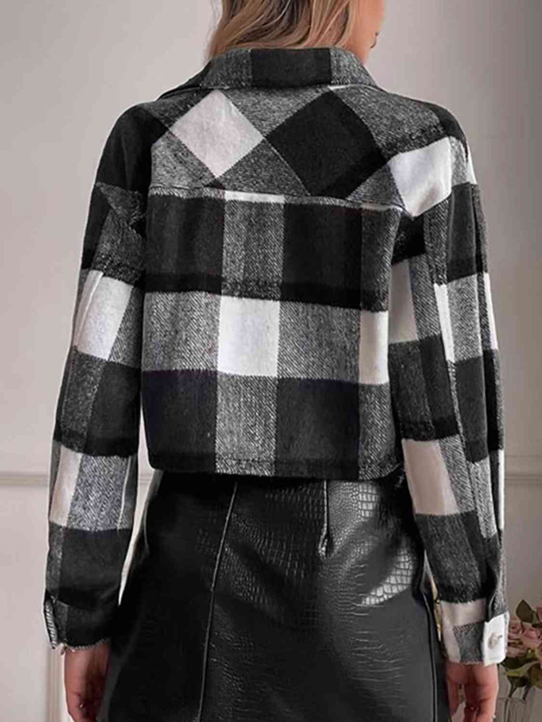 EB | Karierte Kragenknopf Jacke