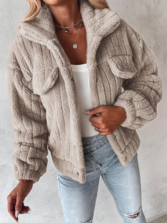 EB | Kurze Jacke Aus Kunstpelz mit Brusttaschen Polyester Warm und Stilvoll