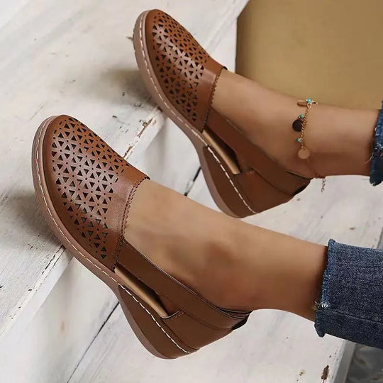 Smarte Slipper mit niedriger Ferse EB
