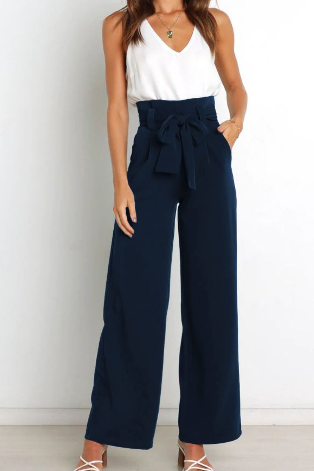EB | Hohe Taille Paperbag Hose mit Schleifendetail