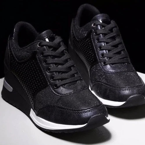 KomfortTurnschuhe Mit Atmungsaktivität Und MetallicAkzenten EB