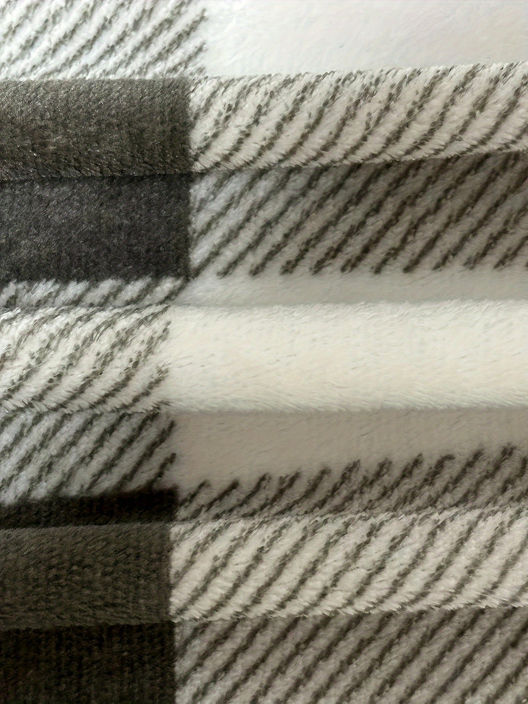 EB | Flannel Karierter Hoodie Baumwolle und Polyester Trendig und Komfortabel