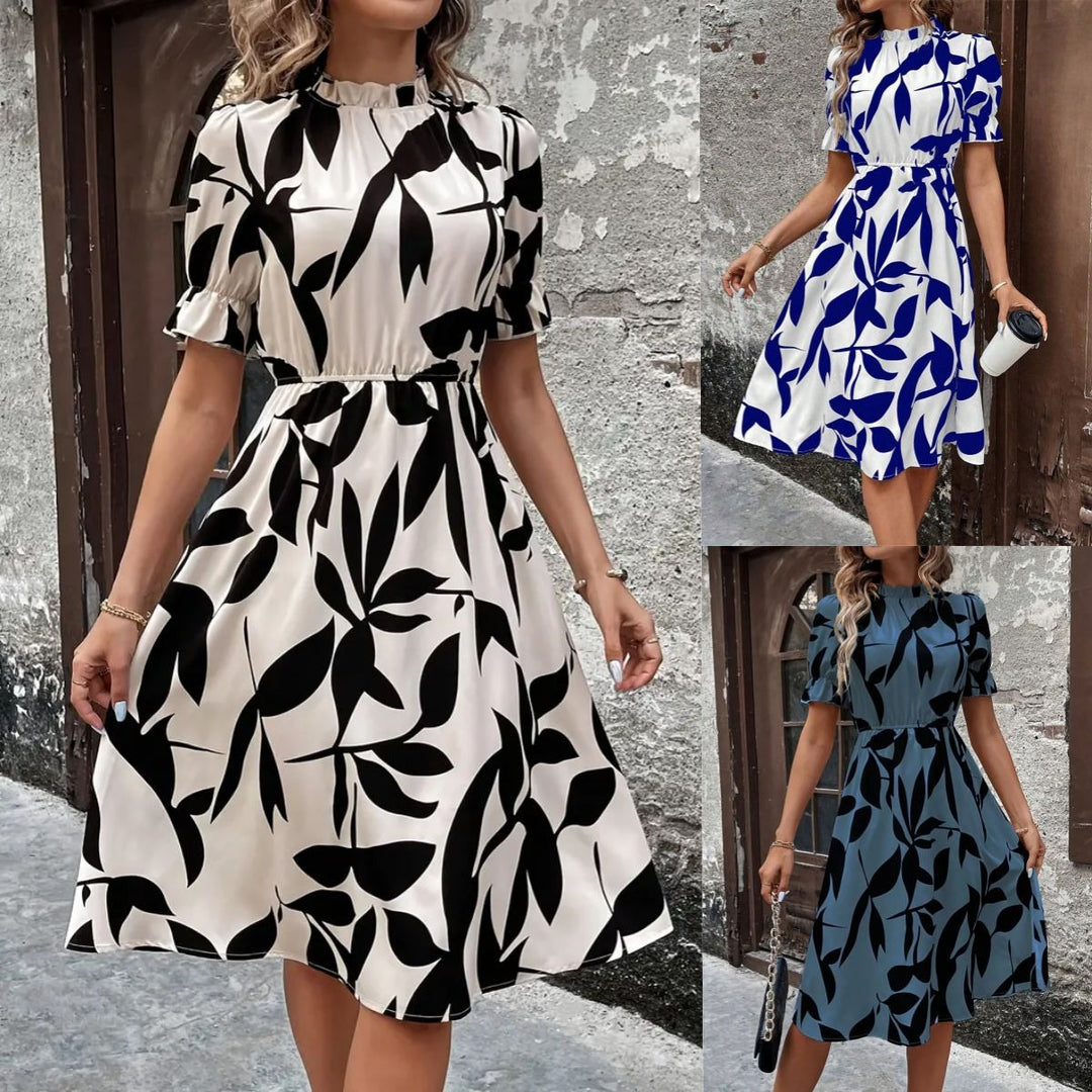 EB | Kleid mit Rundhalsausschnitt und Rüschen