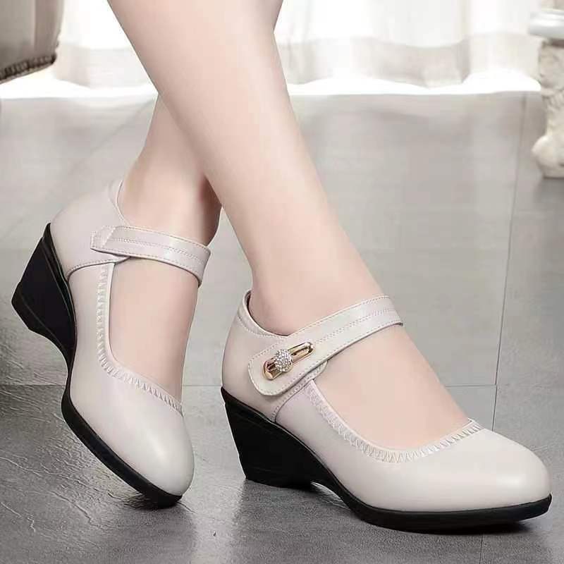 Elegante Weiche Lederschuhe mit Absatz EB EB