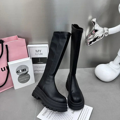 EB | Lange Schwarze Stiefelschuhe Für Komfort Und Stil