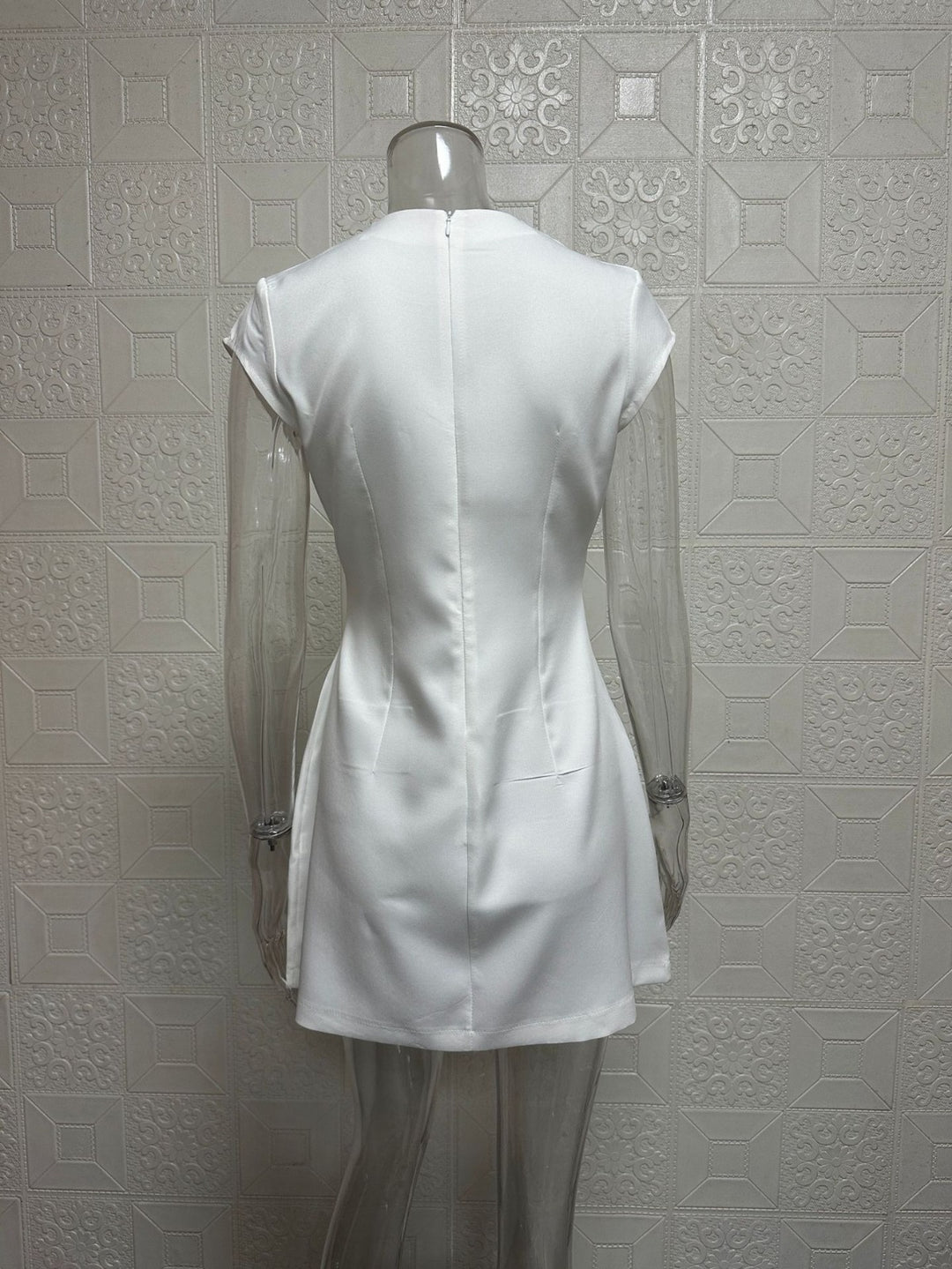 EB | Taillenkleid im Taschendesign