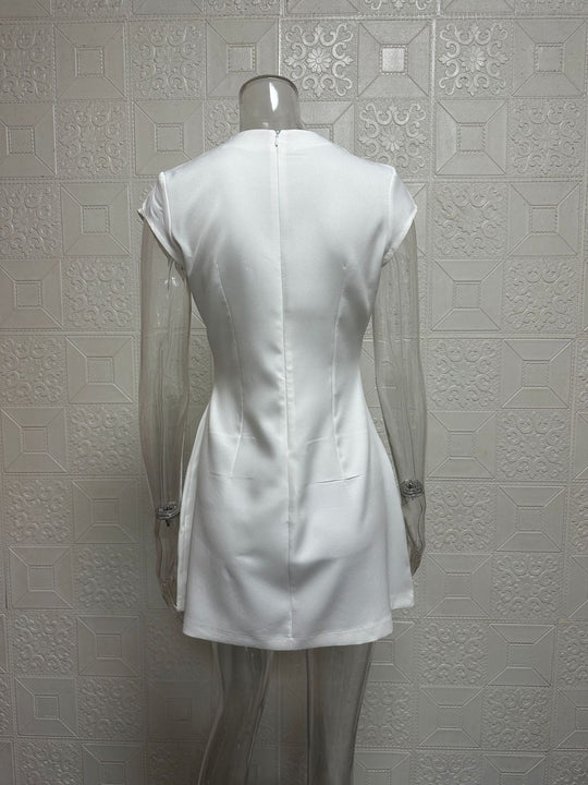 EB | Taillenkleid im Taschendesign