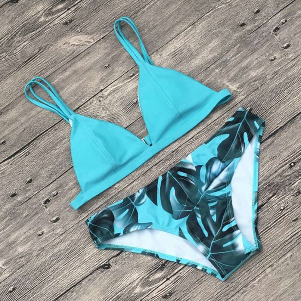 Damen Triangel-Bikini mit trendy Blattmuster EB