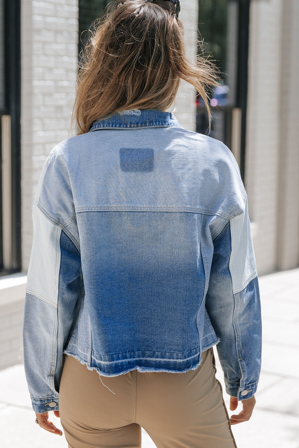 EB | Denimjacke mit Patchwork und Fransigem Saum Herbst Frauen