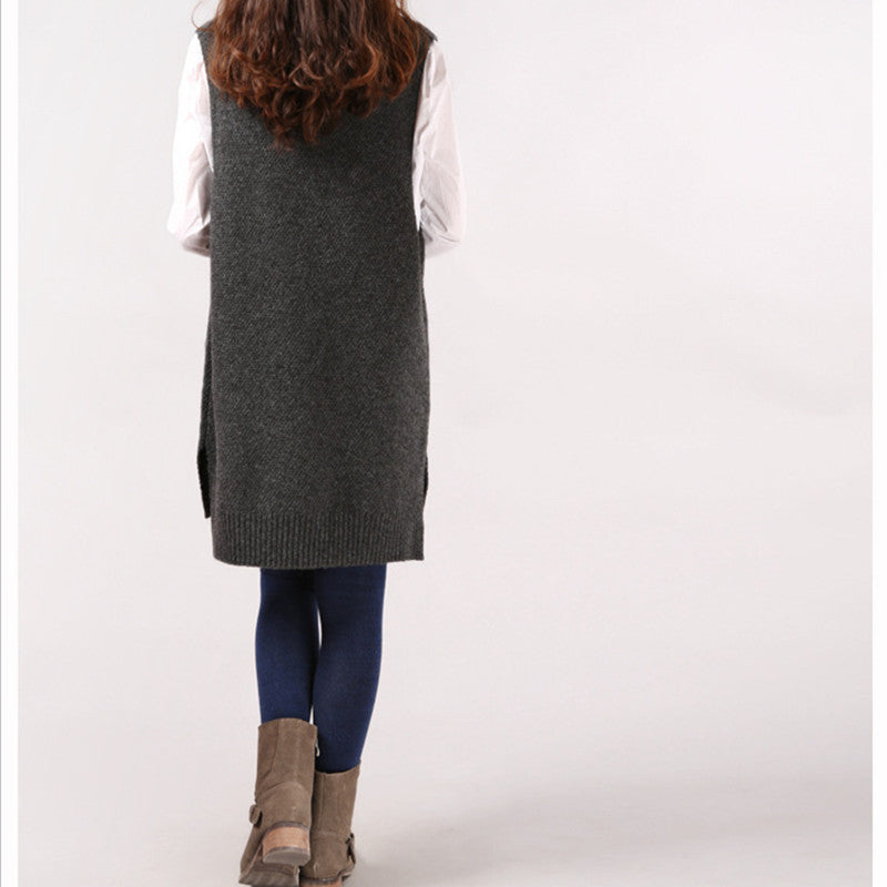 Damen Strickweste mit V-Ausschnitt und aufgesetzten Taschen EB