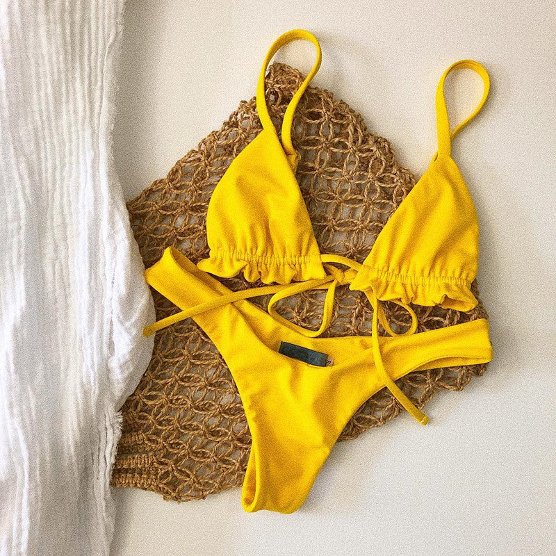 Damen Chic Triangel-Bikini mit verspielten Rüschendetails EB