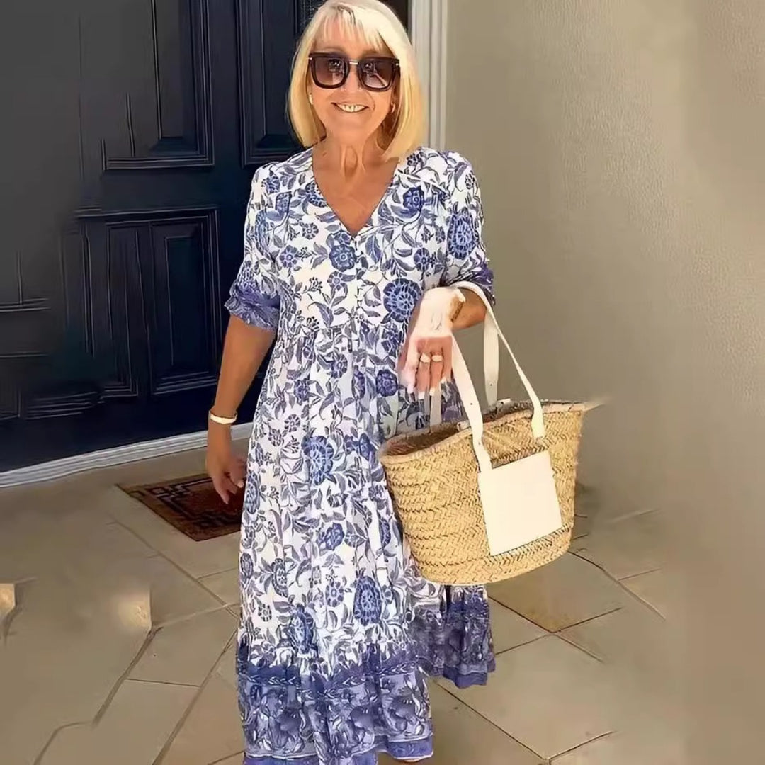 EB | Kleid mit V-Ausschnitt und Print in Übergröße