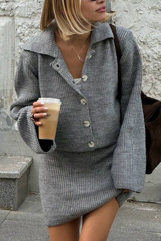EB | Gemütlicher Strickcardigan und Lässiges Minirock-Set