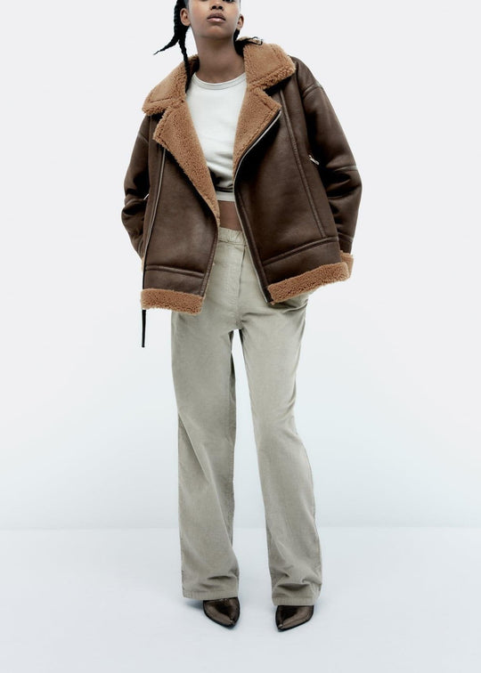 EB | Fellbesetzte Revers-Fliegerjacke