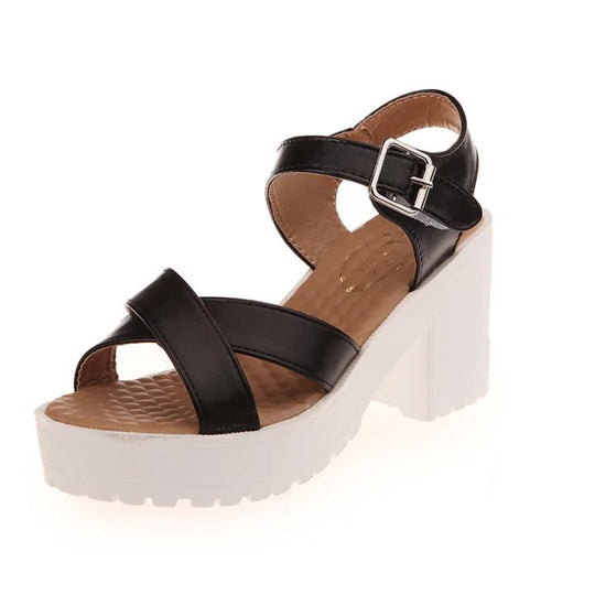 Damen nan Sandalette mit gepolstertem Wabenfußbett, gekreuzten Komfortriemen und robuster Profil-Blocksohle EB