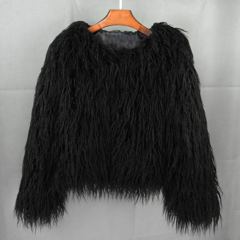 EB | Eleganter Warmer Kunstpelzmantel Für Herbst Und Winter