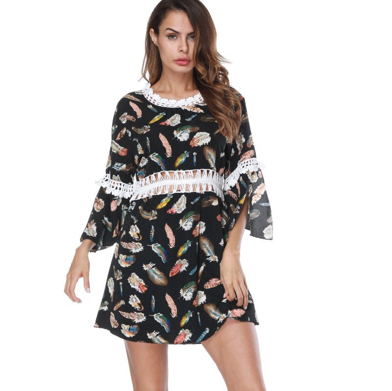 Damen Häkel-Strandkleid mit eleganter Spitzenverzierung EB