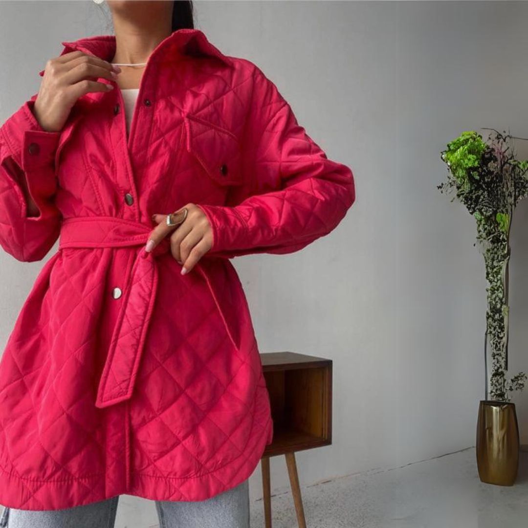 EB | Klassische gesteppte Jacke mit Druckknöpfen