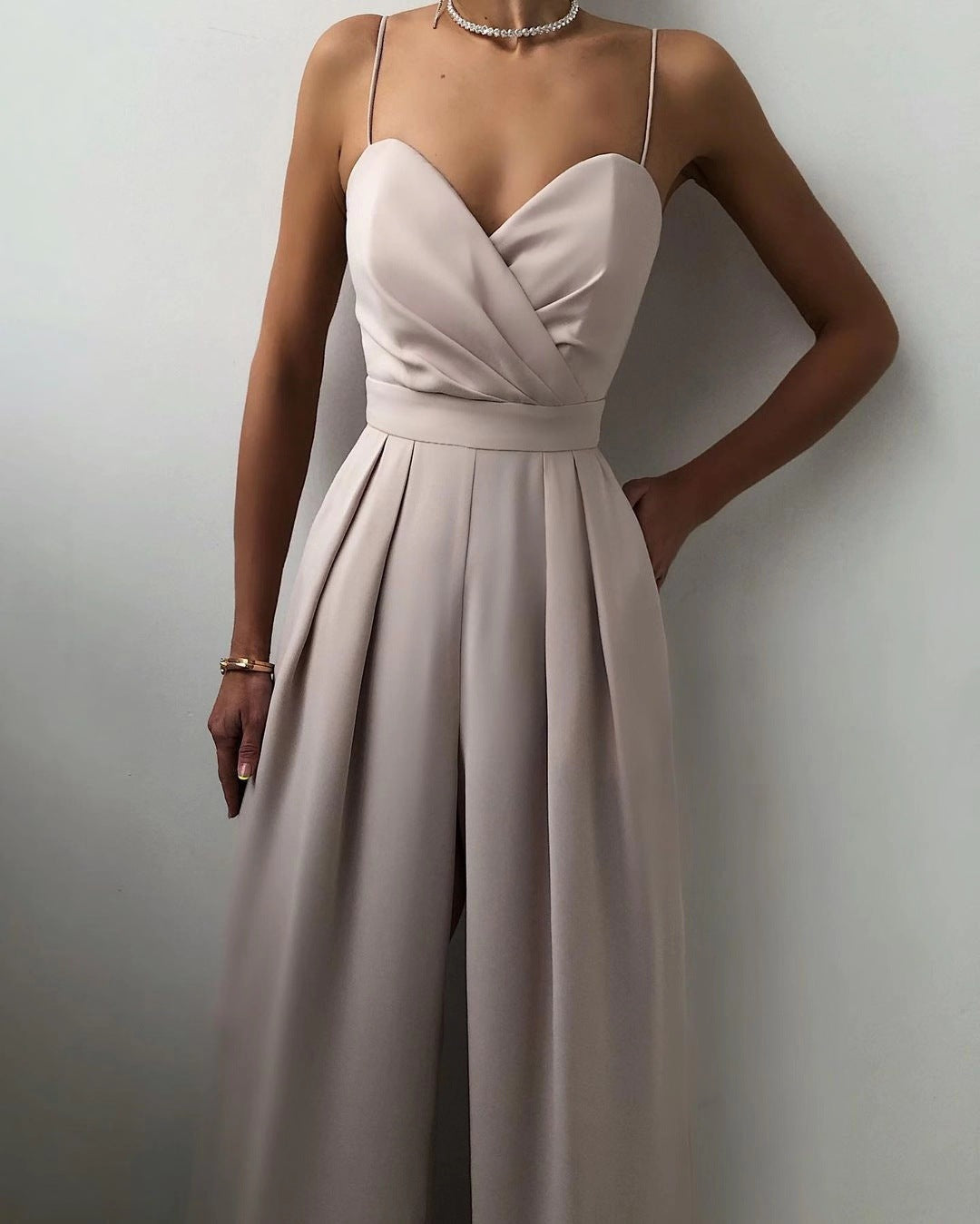 EB | Damen Eleganter Fließender Jumpsuit mit Spaghettibändern für Festliche Anlässe