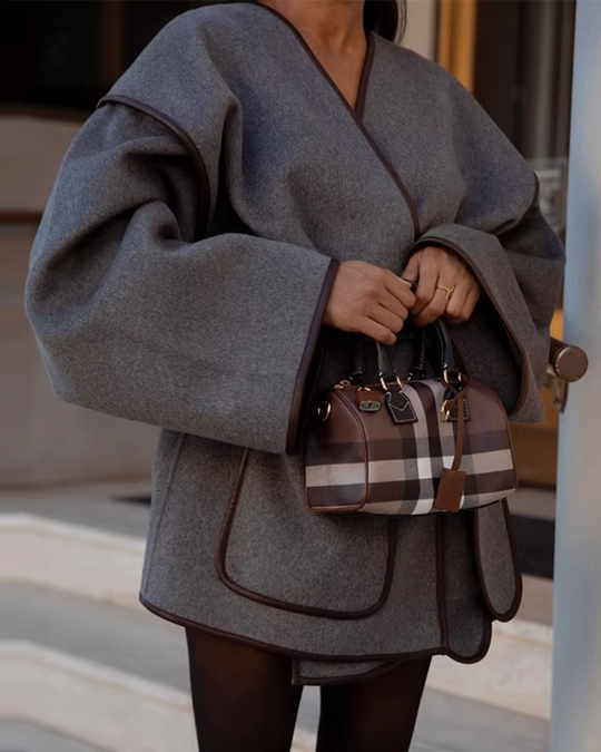 EB | Taillierte Damenjacke mit Schickem Gürteldesign