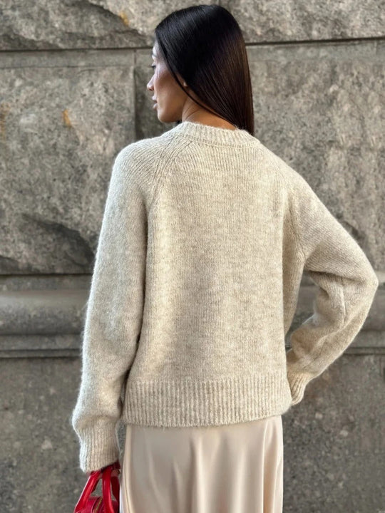 EB | Kuschelige Strickjacke mit Herzknöpfen