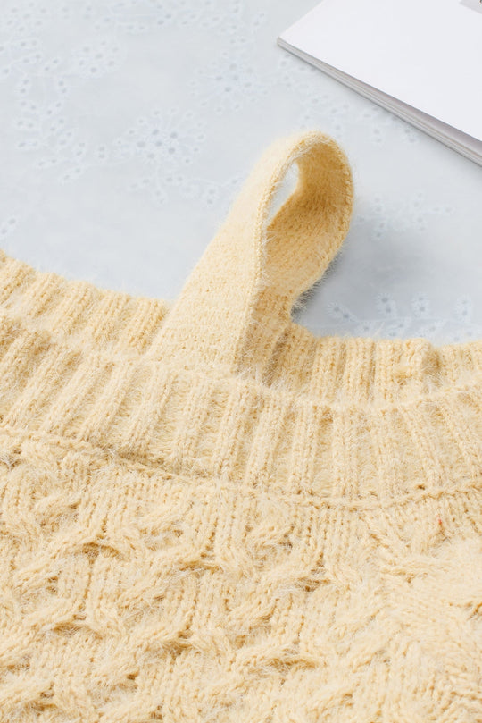 EB | Aprikosenfarbener asymmetrischer Ausschnitt Pullover mit kalten Schultern und Wimpern