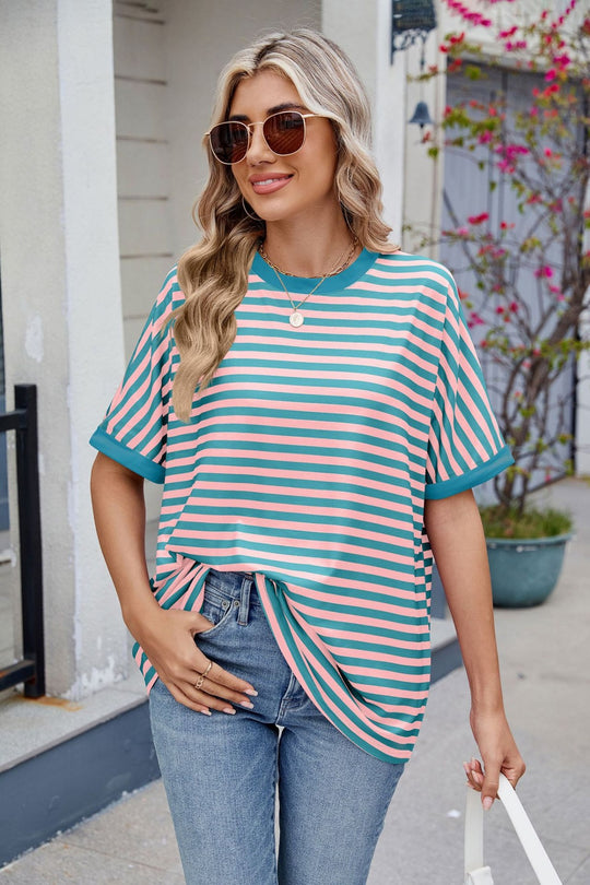 EB | Gestreiftes kontrastierendes T-Shirt
