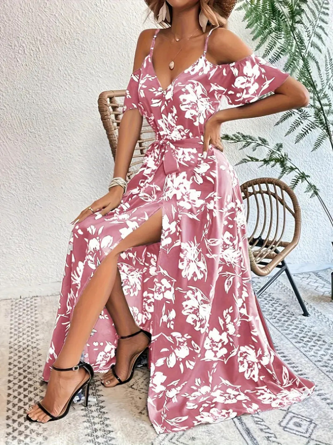 EB | Unregelmäßiges Kleid mit Hosenträgern